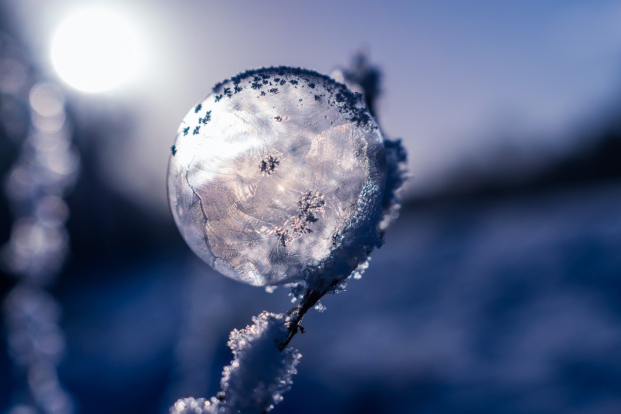 soap bubble, frozen, frozen soap bubble-1986657.jpg